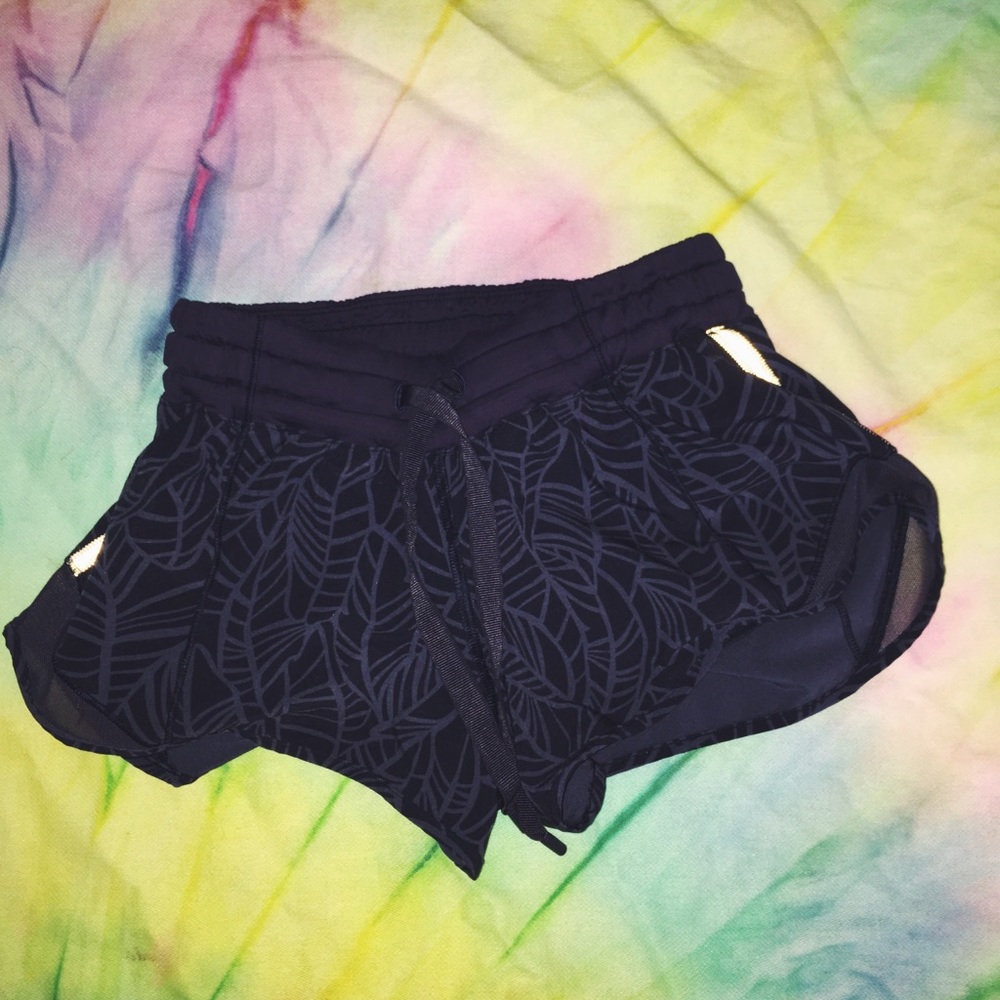 ⚡️LULULEMON SHORTS⚡️